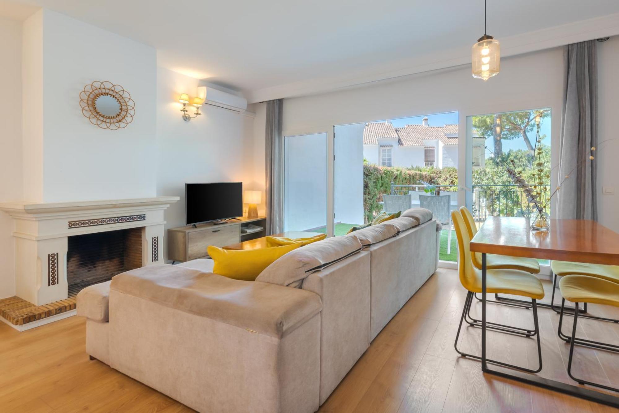 Wintowinrentals Townhouse, Pool & Beach 마르베야 외부 사진