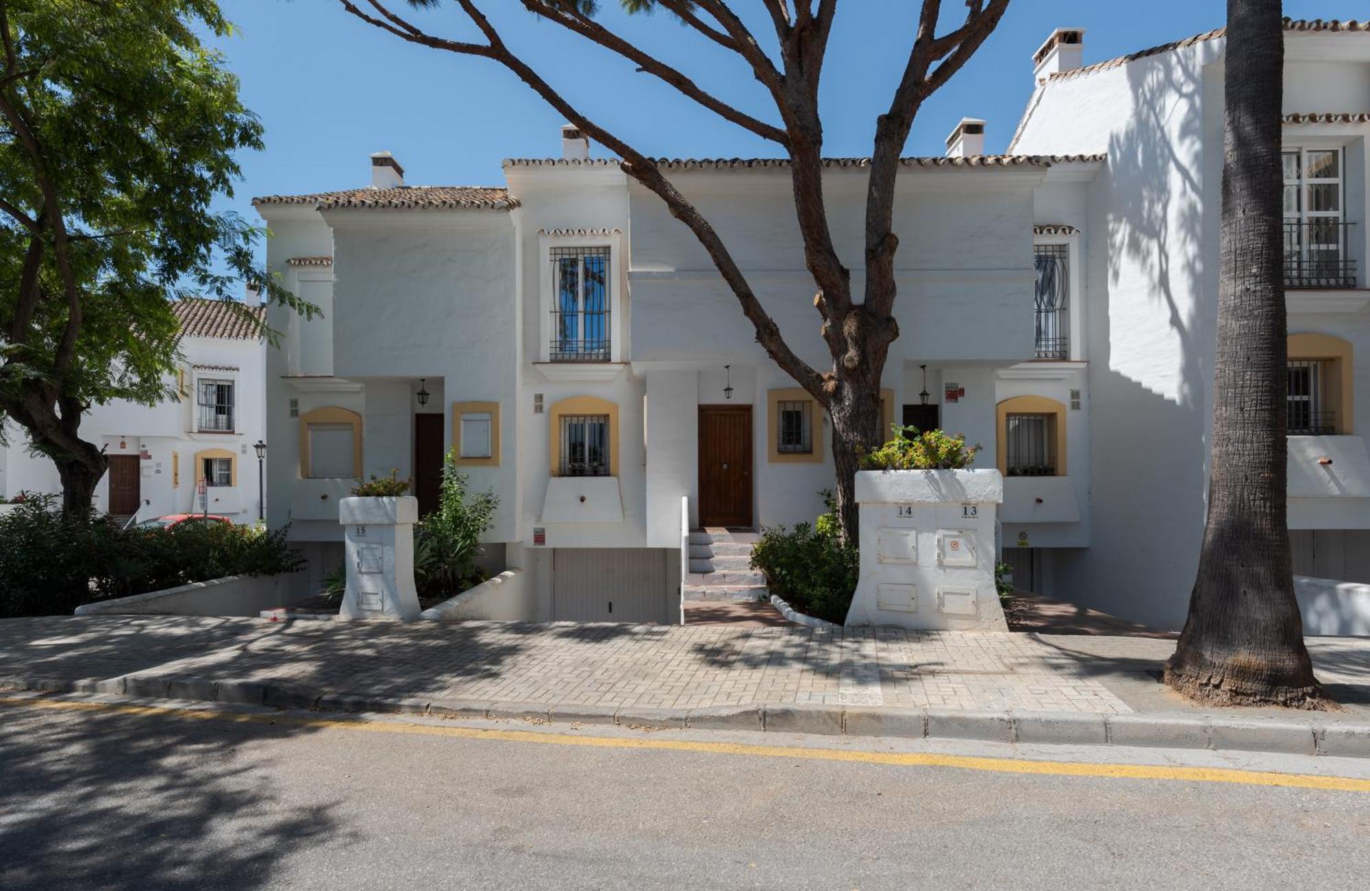 Wintowinrentals Townhouse, Pool & Beach 마르베야 외부 사진